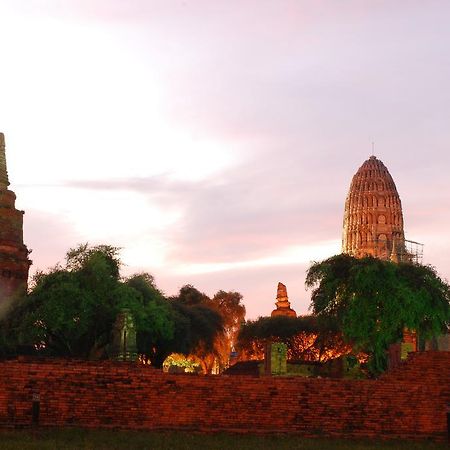 Bed and Breakfast Casa Ayutthaya Экстерьер фото