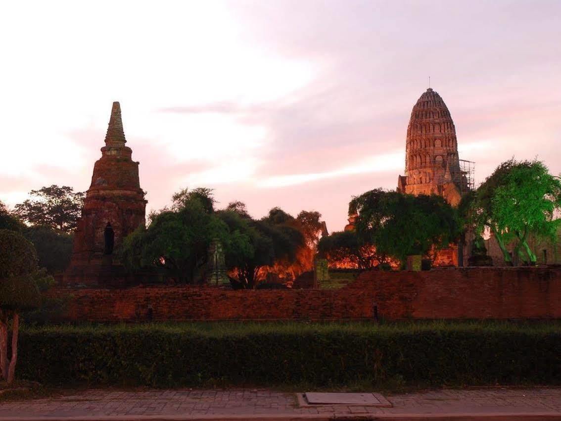 Bed and Breakfast Casa Ayutthaya Экстерьер фото